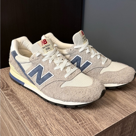 New Balance Made in the USA Men's Grey Day 2023 Retro Sneakers - Picture 1 of 7